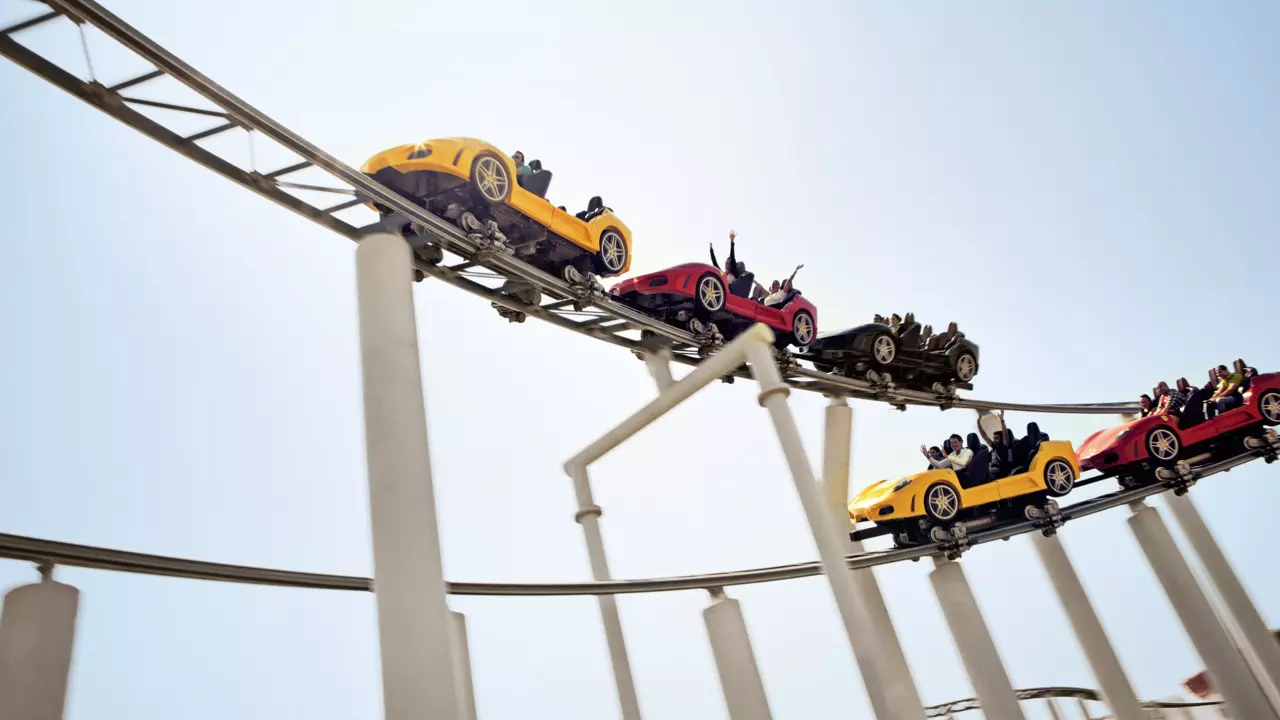 Yas Island Multi Day, Multi Park Ticket (Ferrari, Warner, Yas & Seaworld) - Image 2