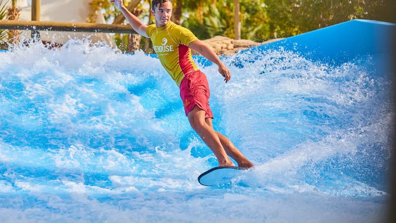 Aquaventure Waterpark - Image 3
