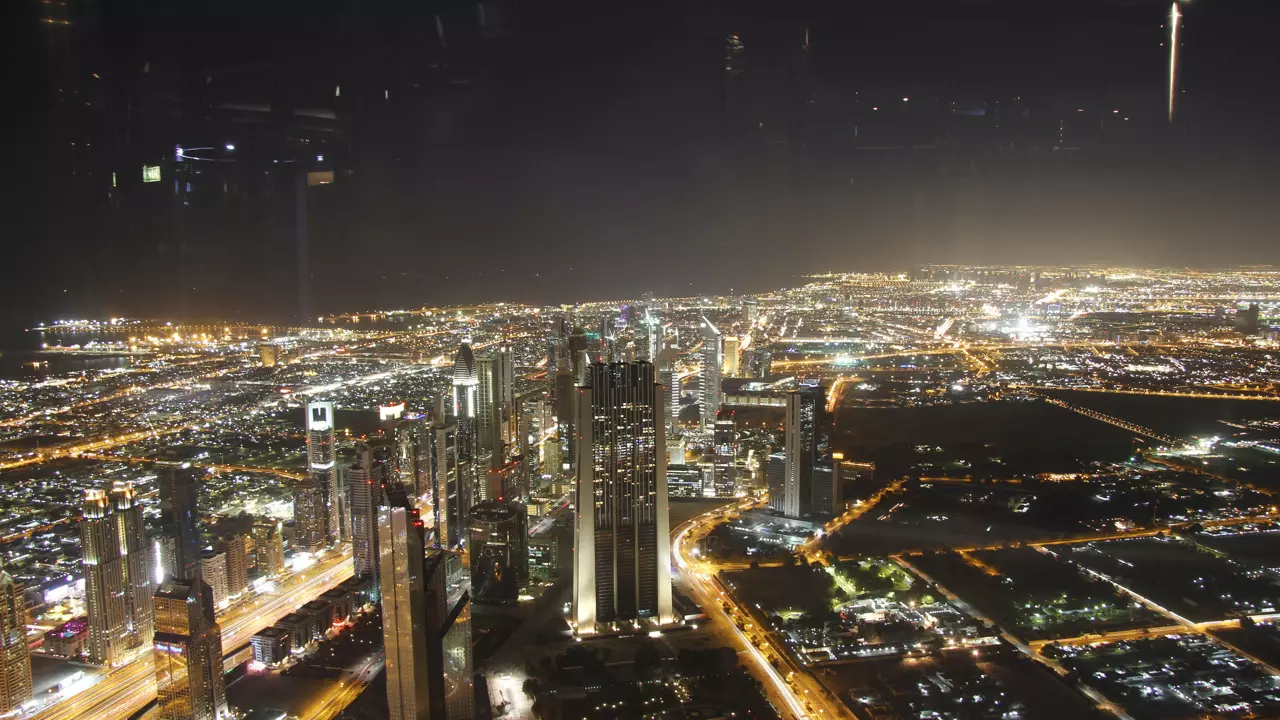 Burj Khalifa - At The Top - Image 8
