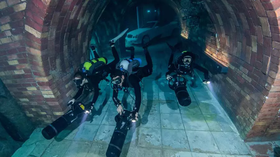 Deep Dive Dubai - Photo 40