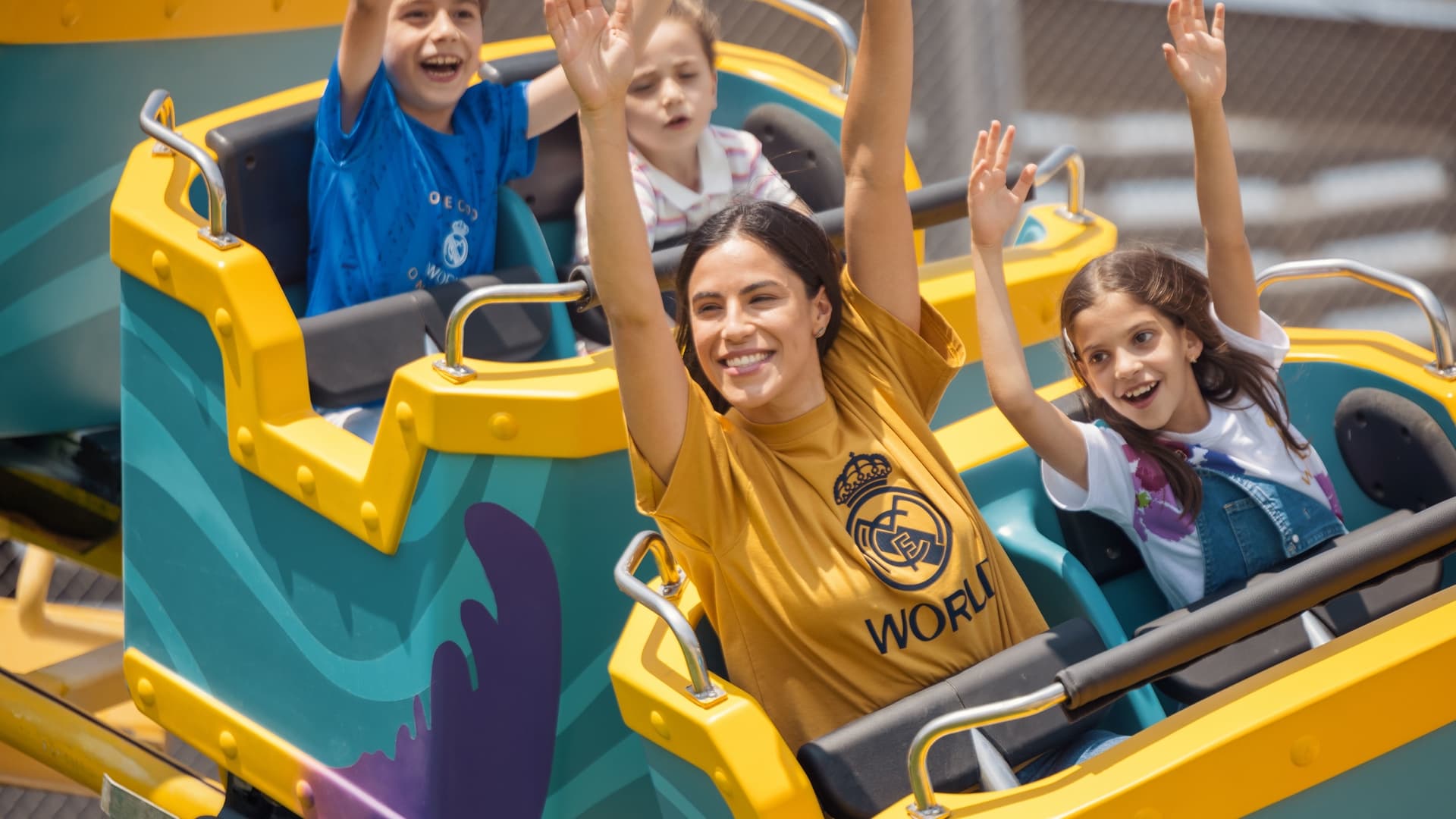 Real Madrid World - Photo 27