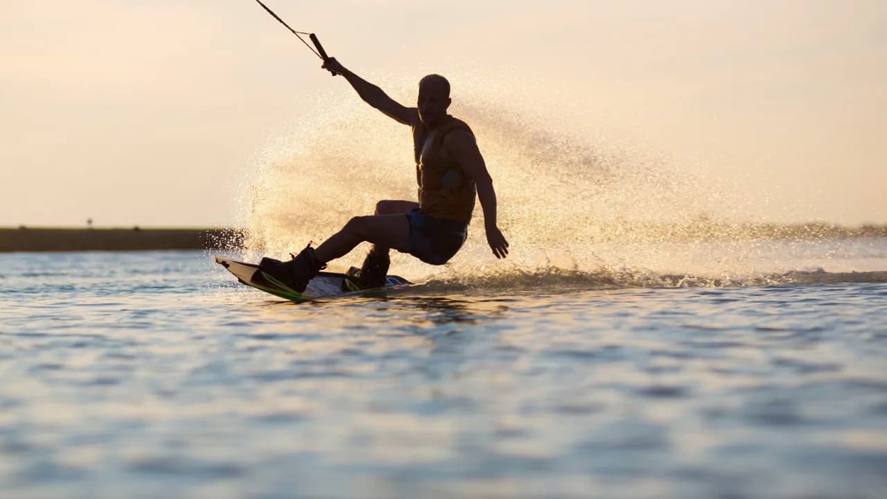 Wakeboarding from Dubai Marina - Photo 1