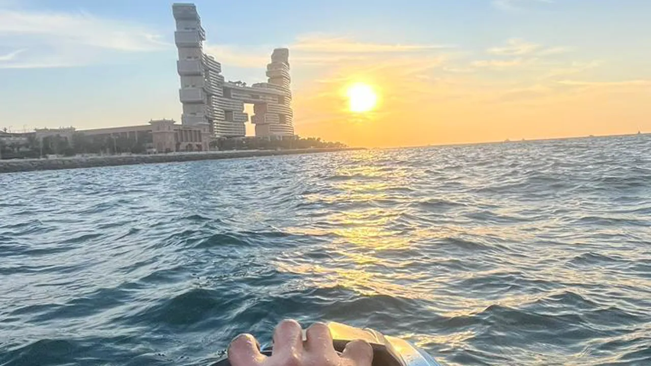 Jet Ski Burj Al Arab - Photo 5