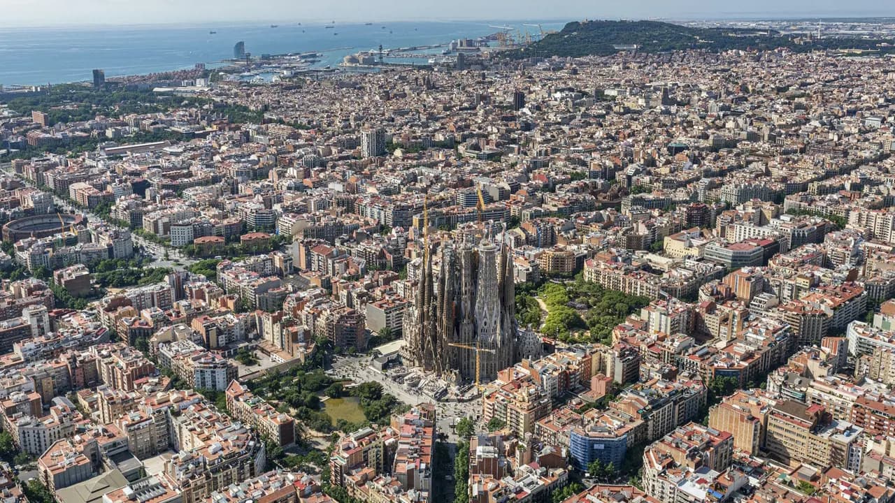 Sagrada Familia Ticket with Optional Tower Access - Photo 16