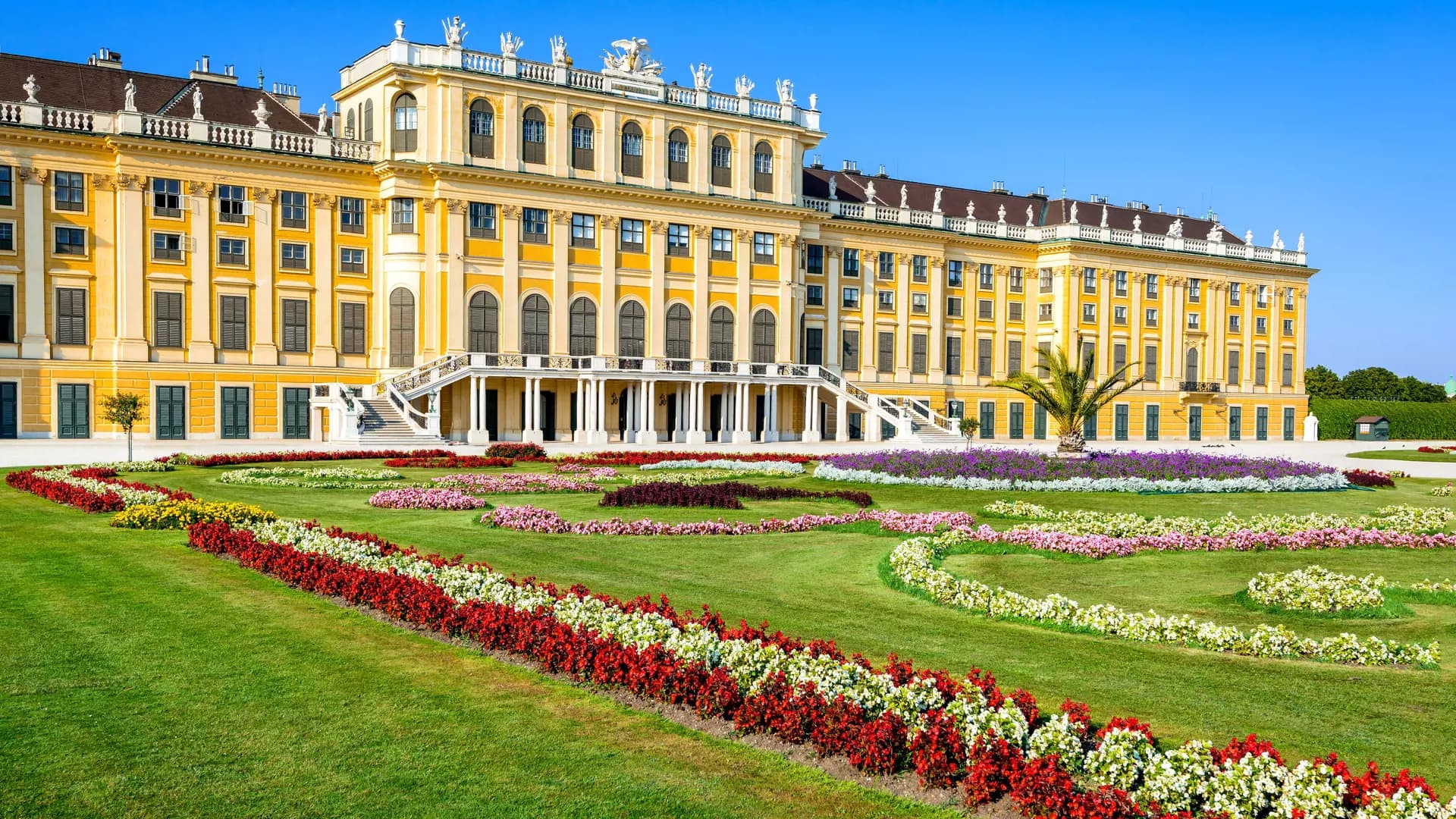 Schonbrunn Palace and Gardens - Photo 13