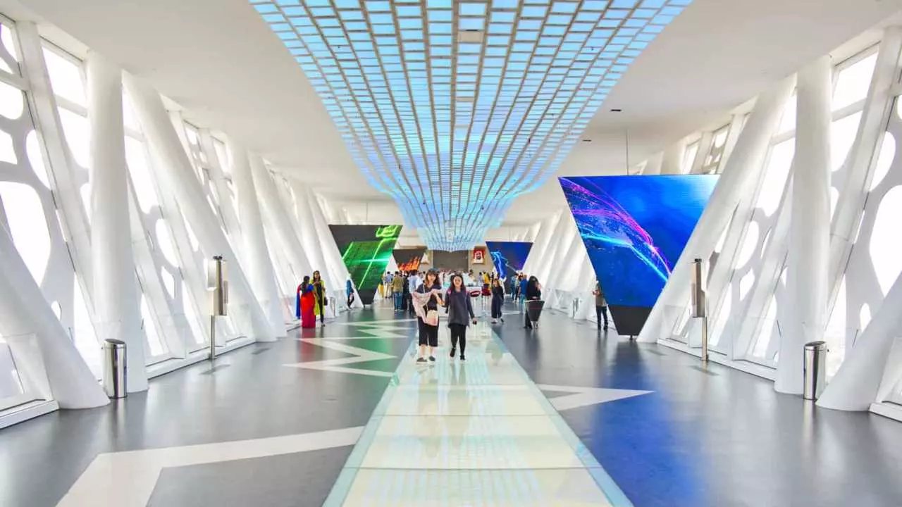 Dubai Frame - Image 3