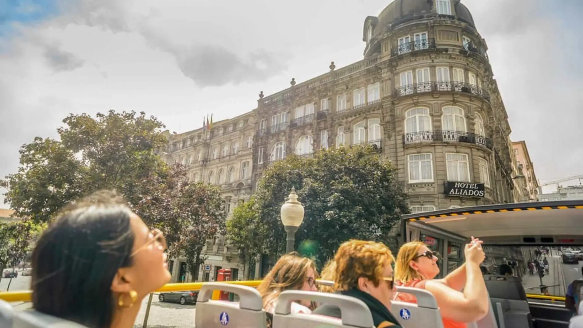 City Sightseeing Porto Hop-on Hop-off Bus Tour - Photo 9