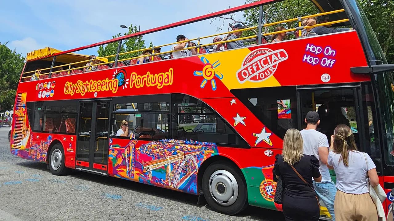 City Sightseeing Porto Hop-on Hop-off Bus Tour - Photo 3