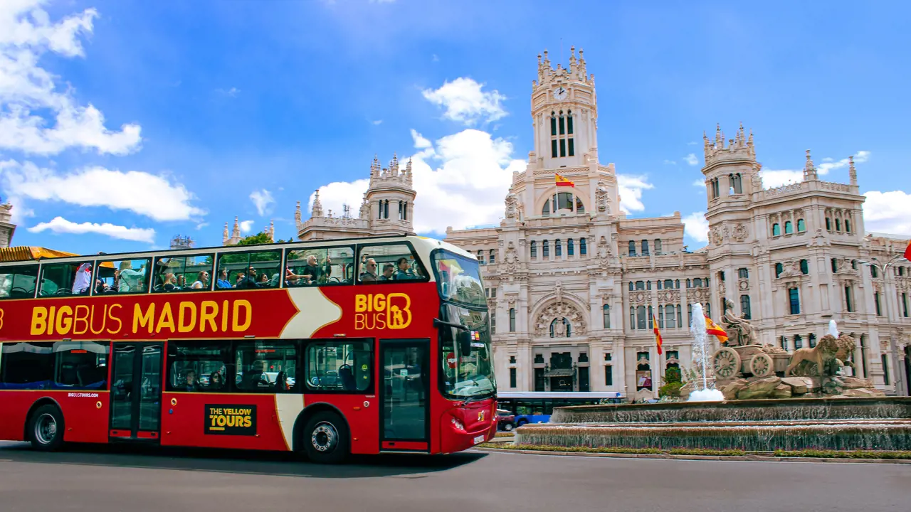 Big Bus Madrid Hop-on Hop-off Bus Tour - Photo 2