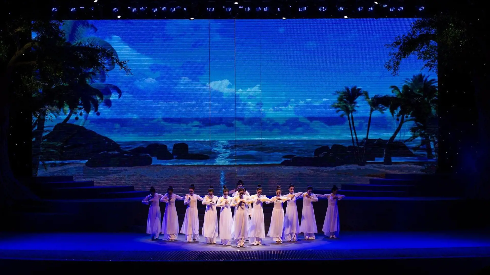 Charming Danang Show Ticket - Photo 16