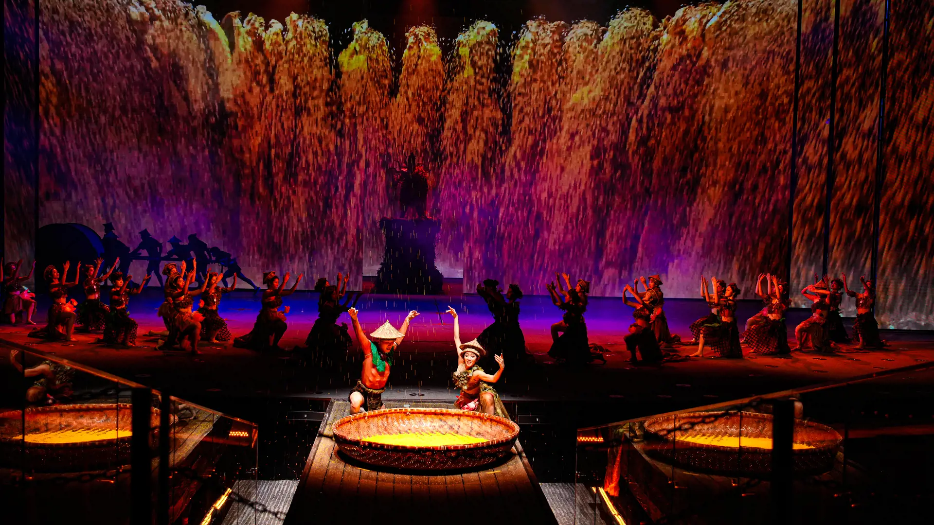 The Grand Epic of Vietnam (Đất Nước Thiên Hùng Ca) Show Ticket - Photo 13