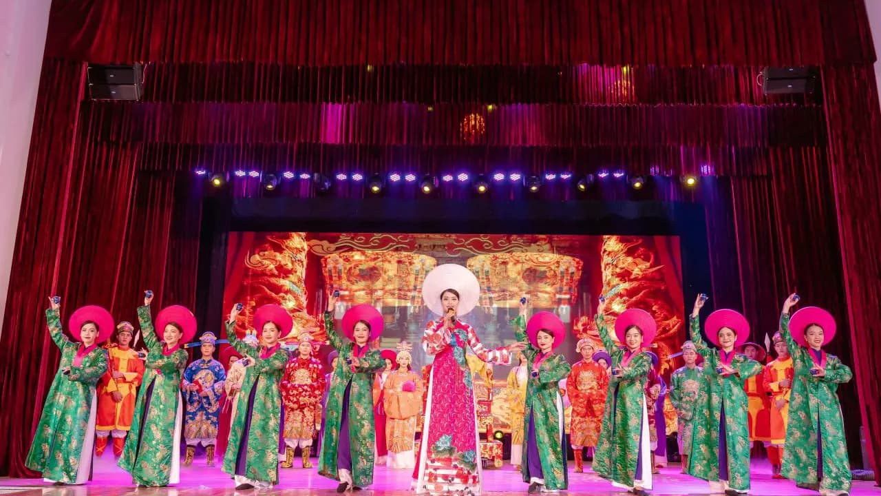 Ao Dai Show in Da Nang - Photo 4
