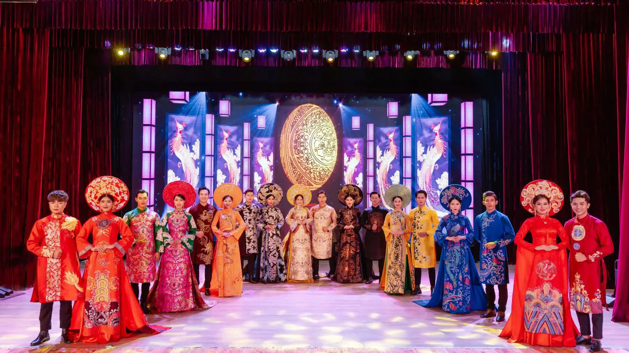 Ao Dai Show in Da Nang - Photo 21