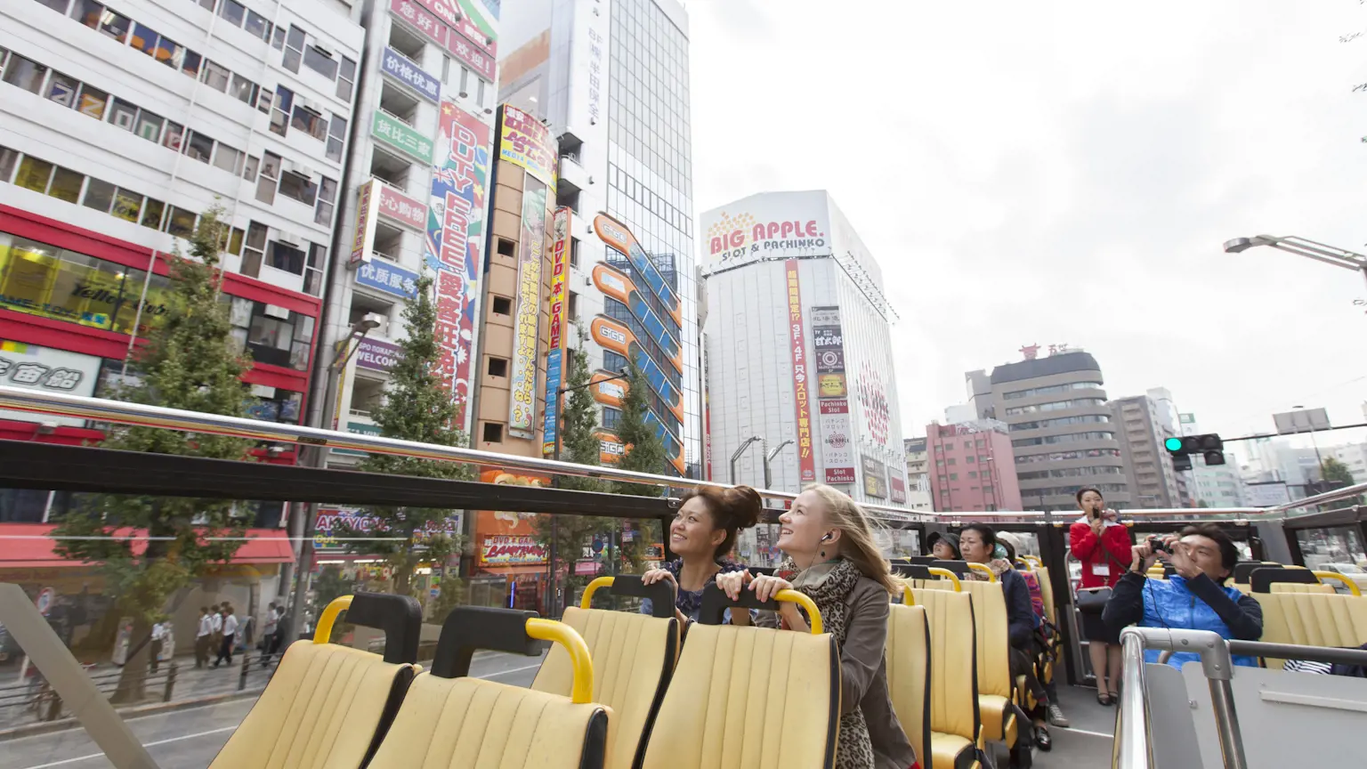 Tokyo Sky Hop-on Hop-off Sightseeing Bus - Photo 17