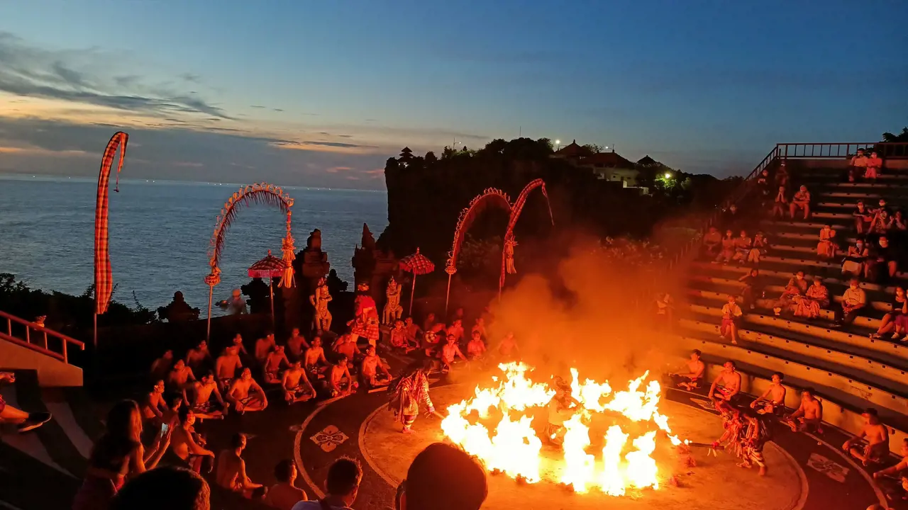 Kecak & Fire Dance Show Ticket at Uluwatu Temple - Photo 4
