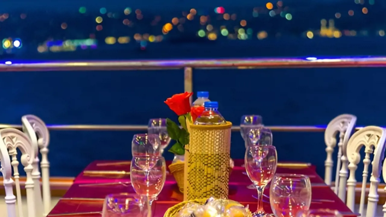 Bosphorus Dinner Cruise with Turkish Night Show - Photo 4