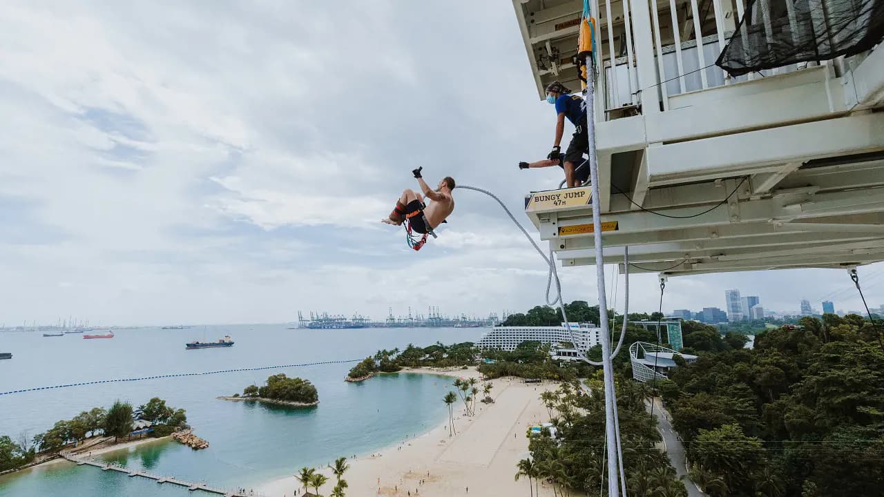 Skypark Sentosa by AJ Hackett Ticket: Bungy Jump and Giant Swing - Photo 6