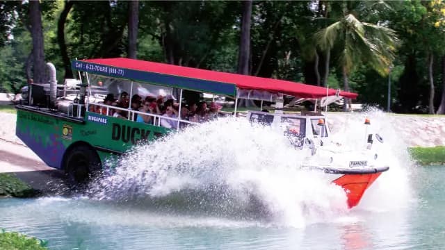 Singapore DUCKtours Ticket - Photo 3