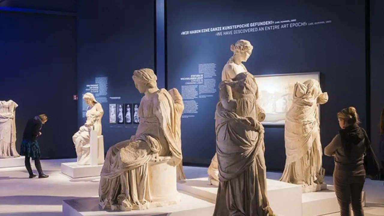 Pergamon Museum – The Panorama: Exhibition by Yadegar Asisi - Photo 2