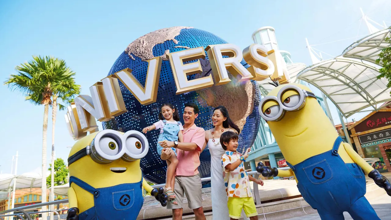 COMBO: Universal Studios Singapore + Gardens by the Bay Ticket