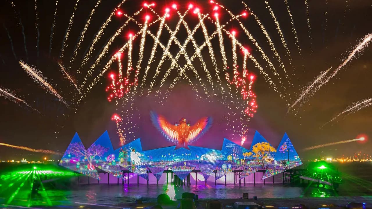 Wings of Time Fireworks Symphony Ticket - Photo 28